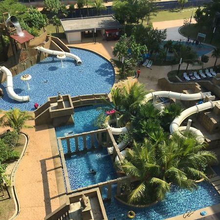Cozy Swiss Garden Beach Resort Residence Kampung Sungai Karang Ngoại thất bức ảnh