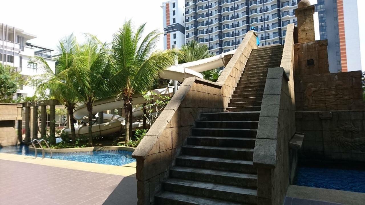 Cozy Swiss Garden Beach Resort Residence Kampung Sungai Karang Ngoại thất bức ảnh