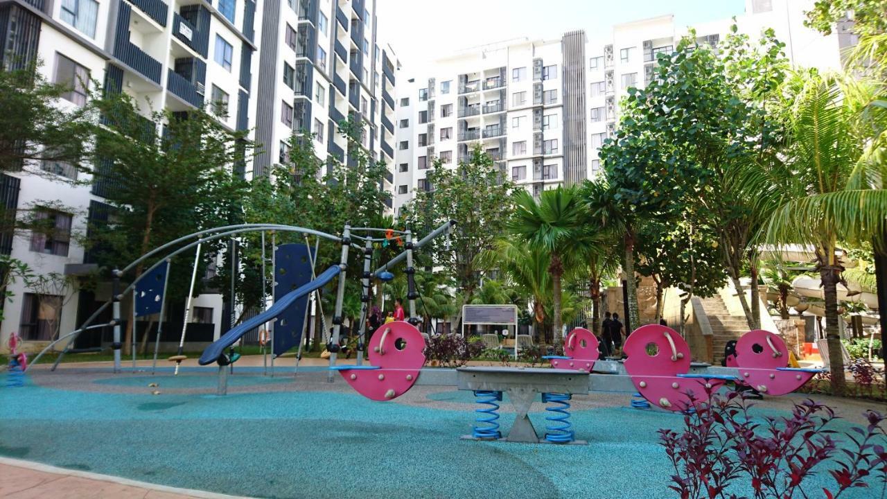 Cozy Swiss Garden Beach Resort Residence Kampung Sungai Karang Ngoại thất bức ảnh