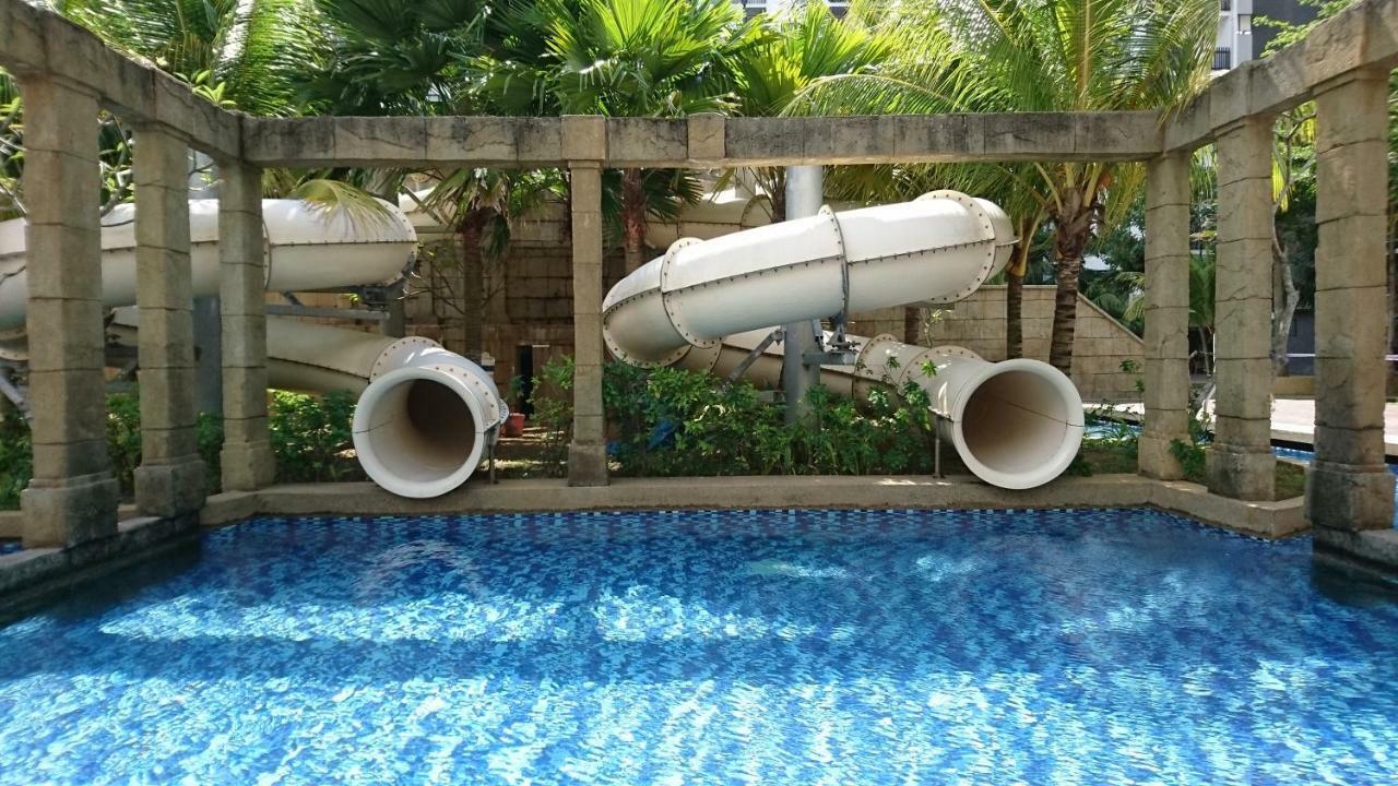 Cozy Swiss Garden Beach Resort Residence Kampung Sungai Karang Ngoại thất bức ảnh
