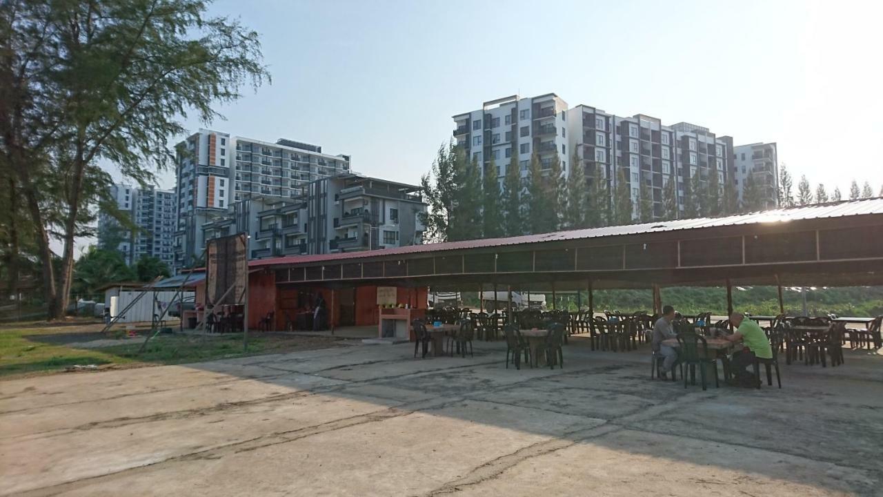 Cozy Swiss Garden Beach Resort Residence Kampung Sungai Karang Ngoại thất bức ảnh